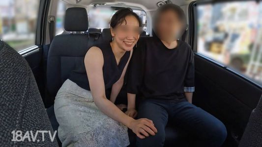 [無碼]fc2-ppv 4779204 公園的停車場內射性交！被發現就完蛋的情況下，淫穴濕透的變態人妻心跳加速的車震【非公開拍】