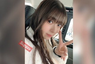 FC2PPV 4786379 [FC2/传奇小奶子] *数量有限* 一位美丽的牙科保健师（23 岁），只有一个伴侣。当我吮吸她浅粉色、超级敏感的乳头时，她的阴道里充满了淫液（Suzu） [有]