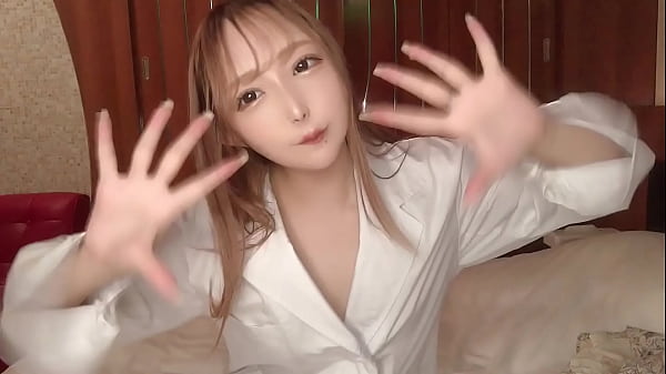 白色的天使也有白色内衣。