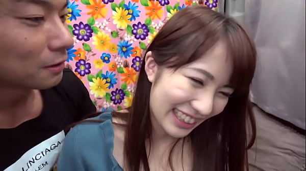 您可以通過在拉麵商店裡接她來抓住她的獨奏拉麵嗎？ Kotomi（21）是一位美麗的上班族，在拉麵店裡脫穎而出！