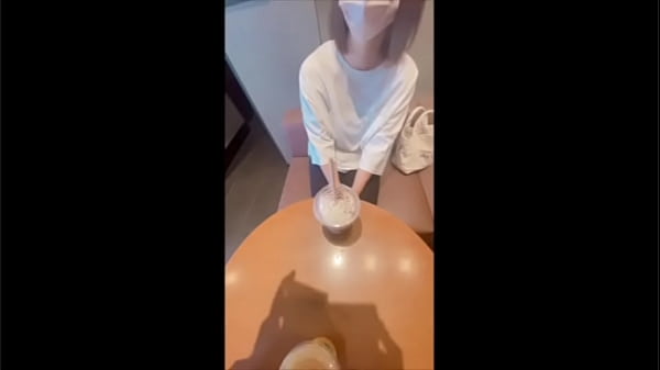 我和一个在约会网站上认识的美女发生了激烈的性关系。